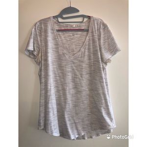 Lululemon Love Tee V Size 10